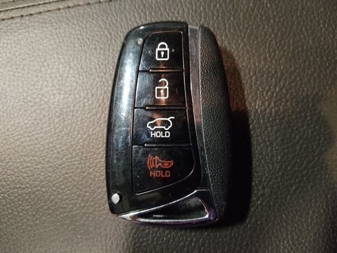 Used 2018 Hyundai Santa Fe Sport 2.0T image 32