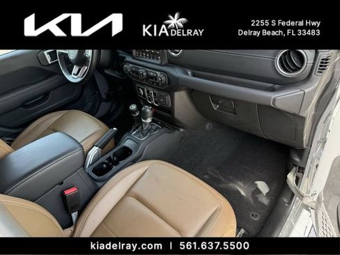 Used 2021 Jeep Wrangler Unlimited Sahara w/ Safety Group AWD/4WD image 11