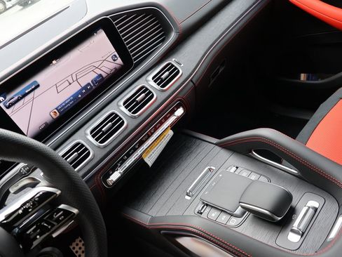 New 2026 Mercedes-Benz GLE 53 AMG 4MATIC Coupe image 22