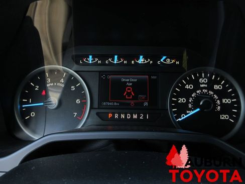 Used 2015 Ford F150 XLT w/ Equipment Group 302A Luxury image 12