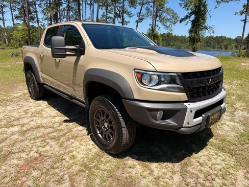 Used 2021 Chevrolet Colorado ZR2 w/ Colorado ZR2 Bison Edition AWD/4WD image 7