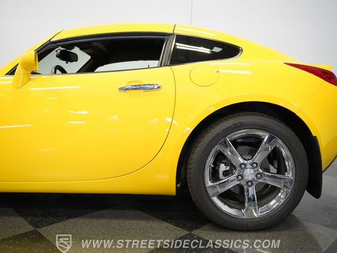 Used 2009 Pontiac Solstice Coupe w/ Premium Package image 26