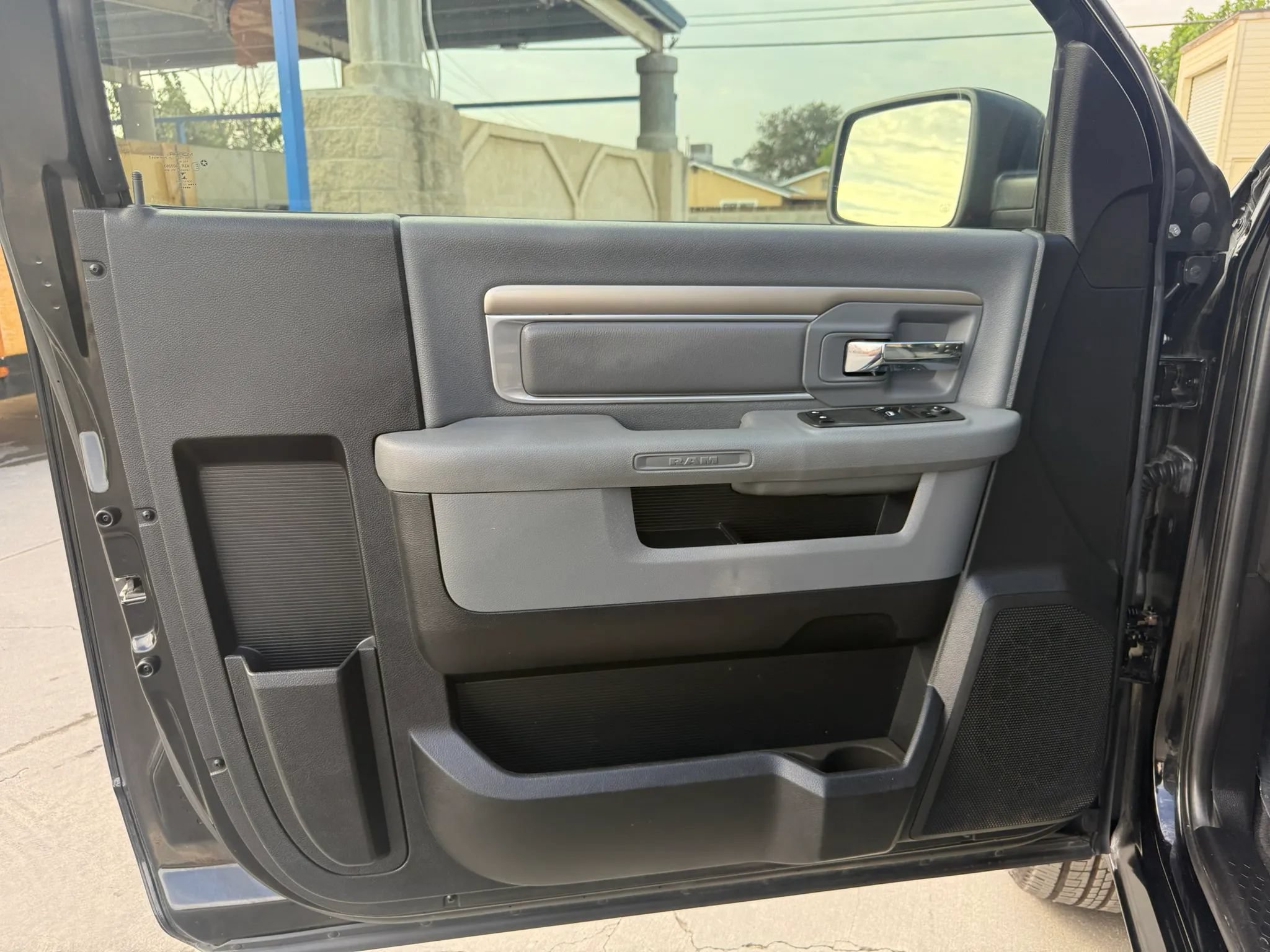 Used 2013 RAM 1500 Express RWD image 10