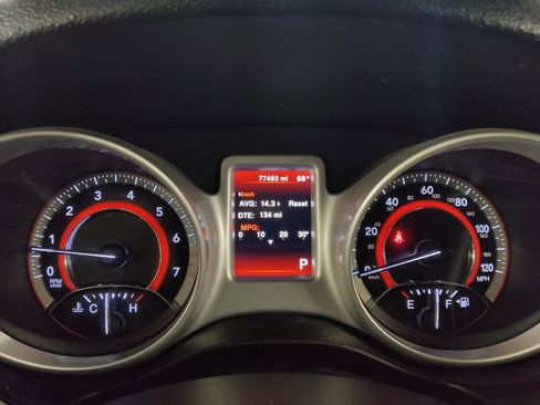 Used 2020 Dodge Journey SE w/ SE Popular Equipment Group image 23