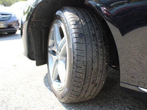 Used 2017 Mercedes-Benz E 300 4MATIC image 15