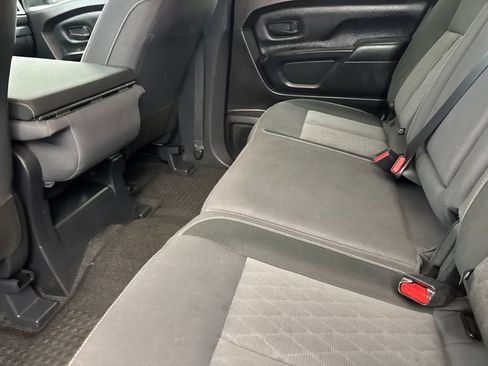 Used 2022 Nissan Titan S w/ S Utility Package image 11