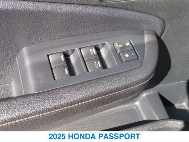 Certified 2025 Honda Passport TrailSport image 13