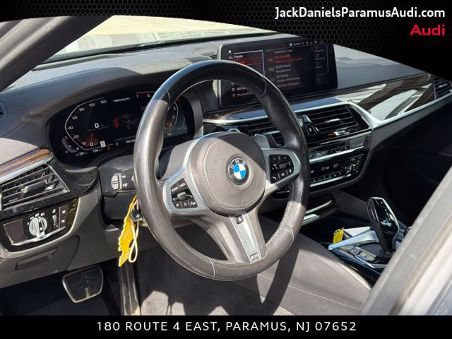 Used 2021 BMW M550i xDrive w/ Executive Package AWD/4WD image 10