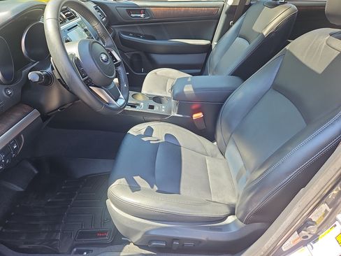 Used 2019 Subaru Outback 2.5i Limited AWD/4WD image 33