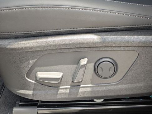 New 2026 Kia Sorento S FWD image 23