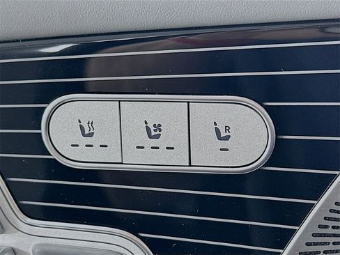 Used 2026 Mercedes-Benz Maybach GLS 600 4MATIC image 21