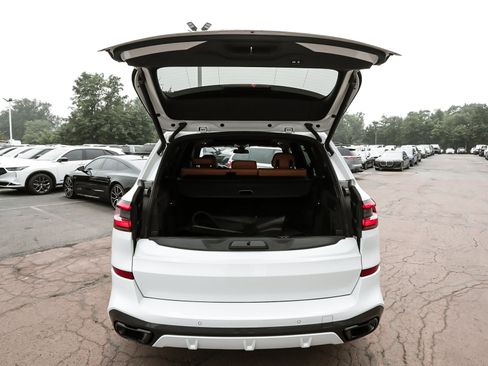 Used 2022 BMW X5 xDrive40i w/ M Sport Package AWD/4WD image 50