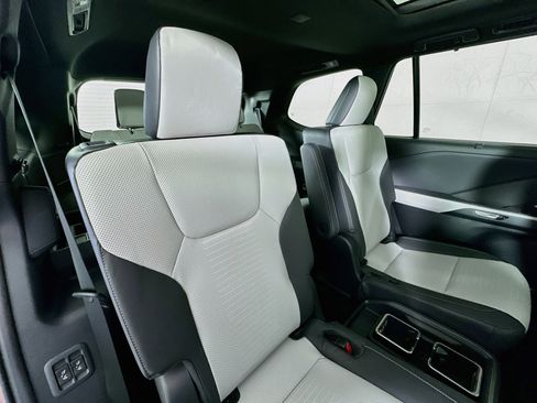 Certified 2025 Lexus TX 350 AWD w/ Technology Package image 27