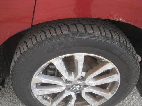 Used 2014 Nissan Pathfinder S AWD/4WD image 31