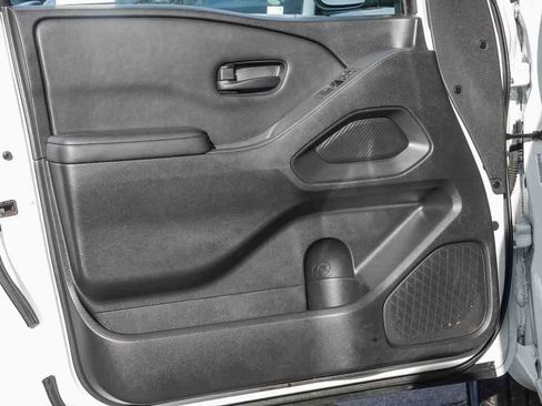 Used 2022 Nissan Frontier S image 19