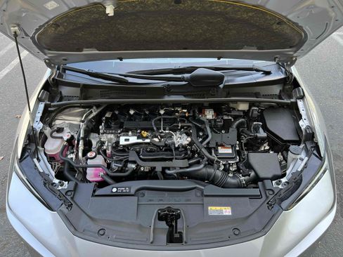 Used 2024 Toyota Prius XLE image 13