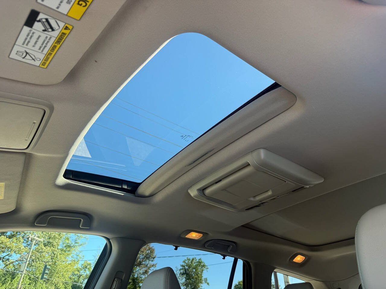 Used 2016 Honda Pilot Elite image 14