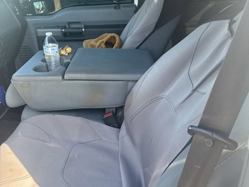 Used 2011 Ford F250 XLT w/ XLT Interior Pkg image 51