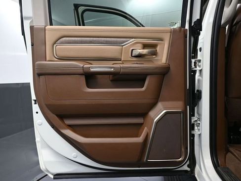 Used 2024 RAM 3500 Limited w/ Towing Technology Group image 42