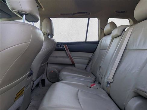 Used 2010 Toyota Highlander Limited image 15