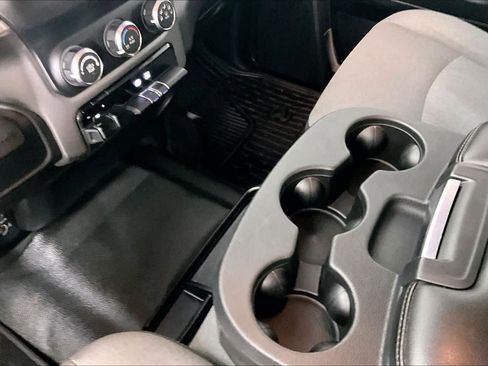 Used 2019 RAM 2500 Big Horn AWD/4WD image 16