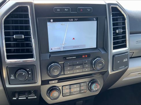 Used 2018 Ford F250 XLT w/ XLT Premium Package image 6
