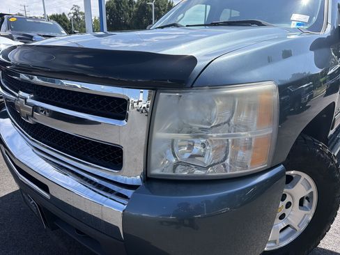 Used 2011 Chevrolet Silverado 1500 LT w/ All-Star Edition AWD/4WD image 6