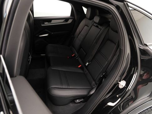 New 2026 Porsche Cayenne E-Hybrid Coupe image 29