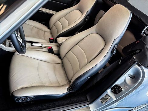 Used 1996 Porsche 911 Carrera image 25