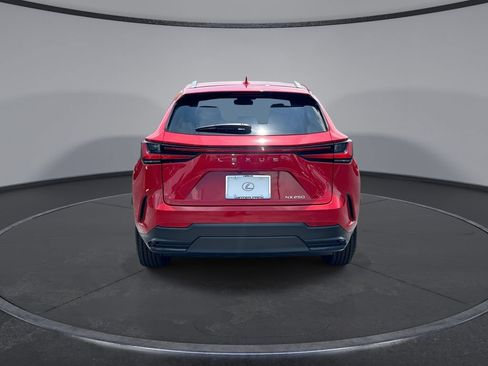 Used 2025 Lexus NX 250 FWD w/ Towing Package (2000 Lbs) image 16