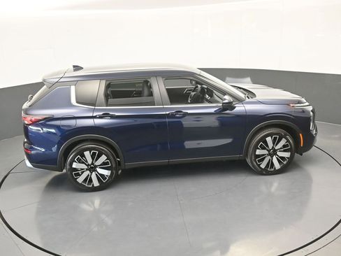 New 2026 Mitsubishi Outlander SE image 63
