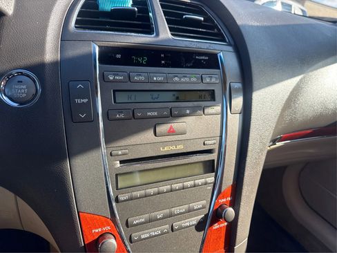 Used 2011 Lexus ES 350 image 16