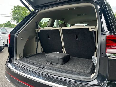 Certified 2023 Volkswagen Atlas SE w/ Black Wheel Package AWD/4WD image 20