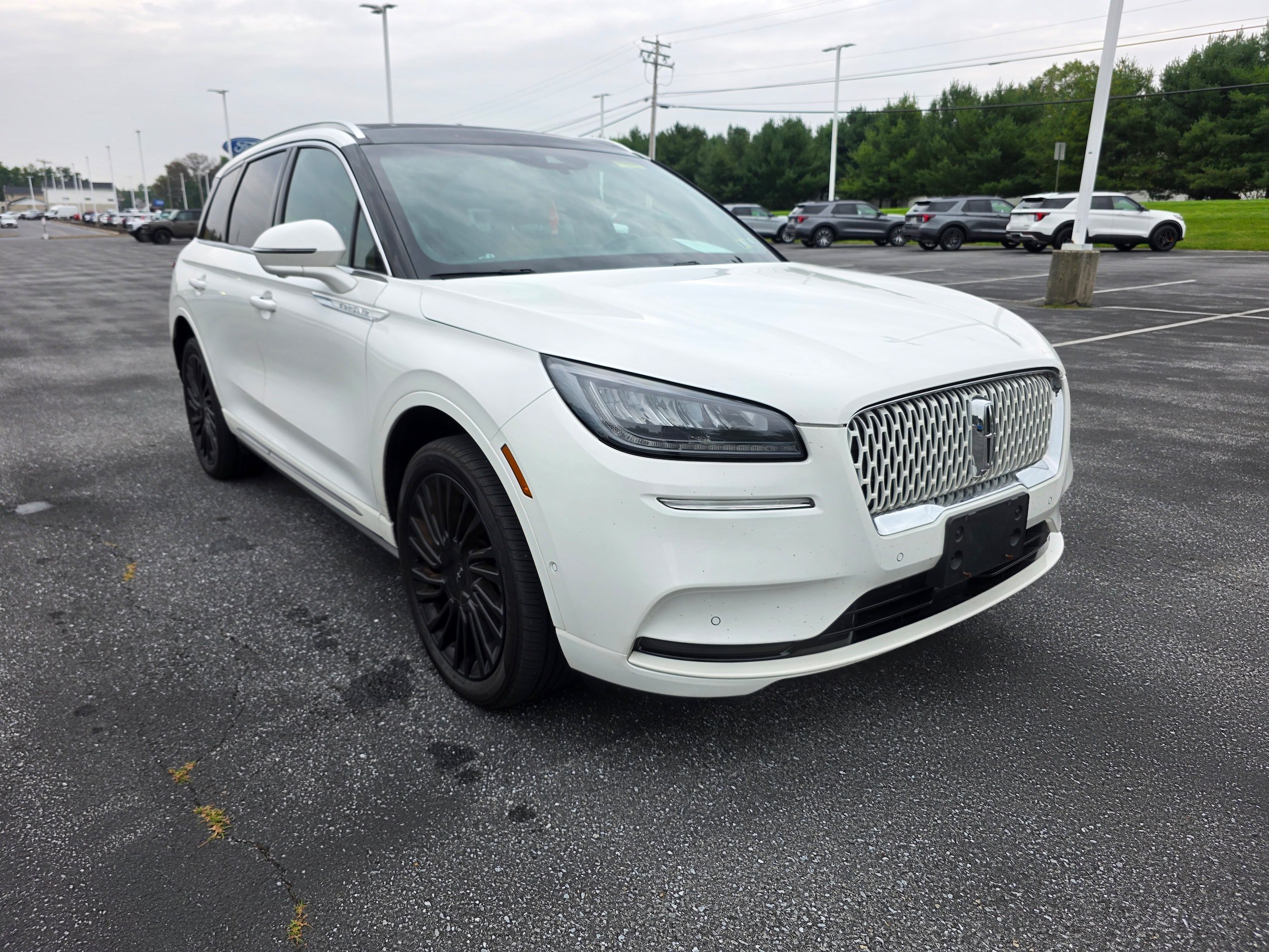 Used 2022 Lincoln Corsair Reserve w/ Equipment Group 201A AWD/4WD image 7