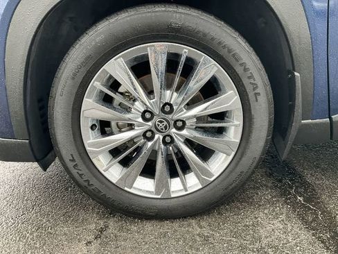 Used 2024 Toyota Grand Highlander Platinum image 8