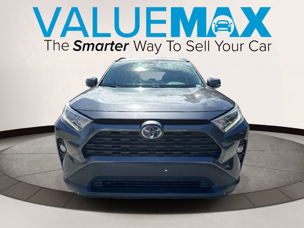 Used 2019 Toyota RAV4 XLE w/ Convenience Package AWD/4WD image 9