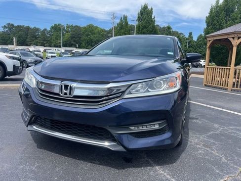 Used 2016 Honda Accord Sport image 2