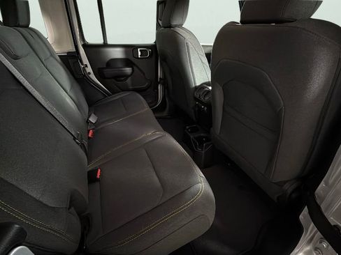 Used 2024 Jeep Wrangler Sport S image 34