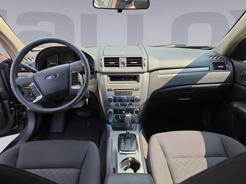 Used 2010 Ford Fusion SE FWD image 12