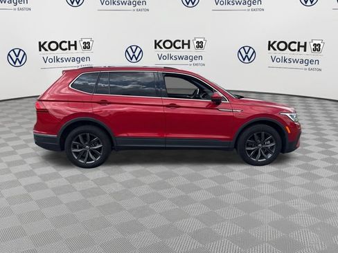 Used 2022 Volkswagen Tiguan SE AWD/4WD image 9