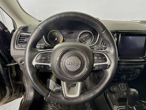 Used 2018 Jeep Compass Limited w/ Navigation Group image 11