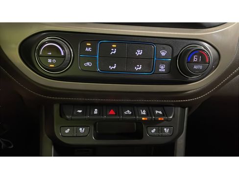 Used 2022 GMC Canyon Denali AWD/4WD image 14