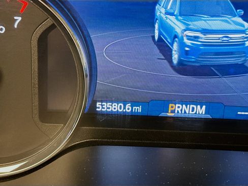 Used 2024 Ford Expedition Max XLT image 19