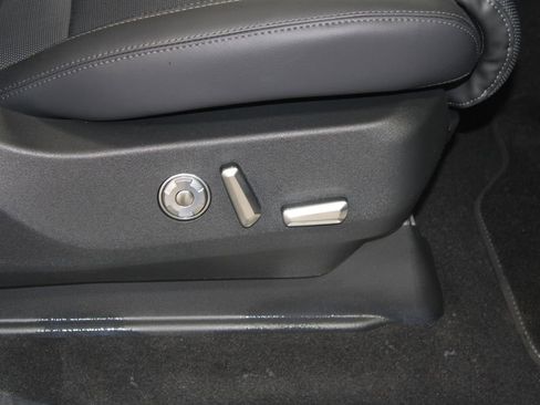 New 2025 Lincoln Navigator L Reserve w/ Jet Appearance Package image 31