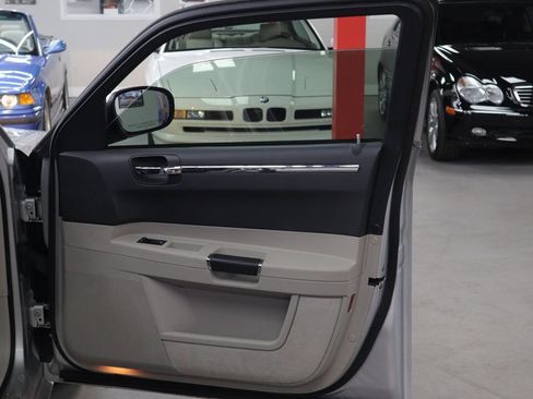 Used 2006 Chrysler 300 SRT8 w/ SRT Option Group II image 14