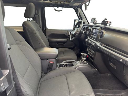 Used 2022 Jeep Wrangler Sport S image 16
