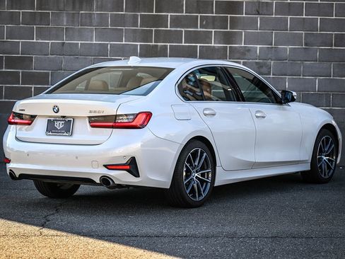 Used 2019 BMW 330i xDrive Sedan w/ Premium Package image 3