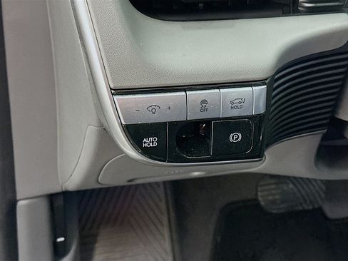 Used 2024 Hyundai Ioniq 5 SEL AWD/4WD image 17