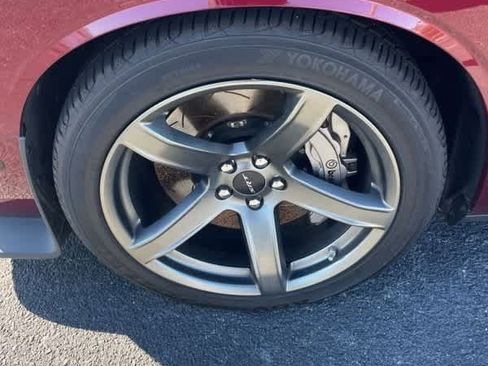 Used 2018 Dodge Challenger SRT Hellcat image 11