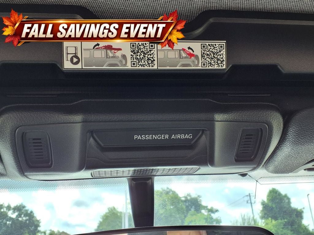 Used 2025 Jeep Wrangler Sport AWD/4WD image 27